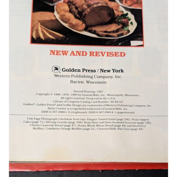 Vtg Betty Crocker's Cookbook New and Revised Binder 1987 2nd Printing Hardcover - Picture 5 of 8